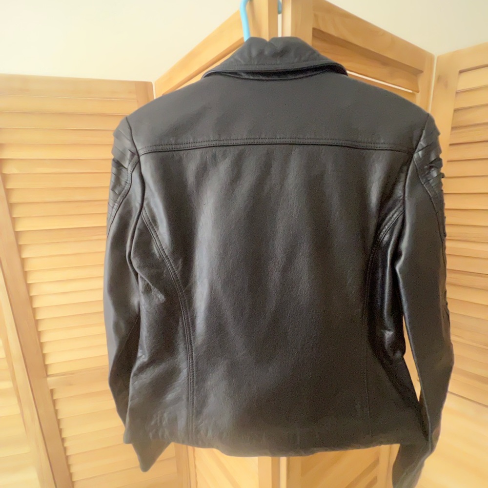 Leather Jacket - Picture 6 of 8